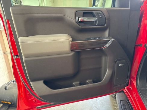 Used 2022 Chevrolet Silverado 1500 LT Trail Boss w/ Convenience Package II image 21