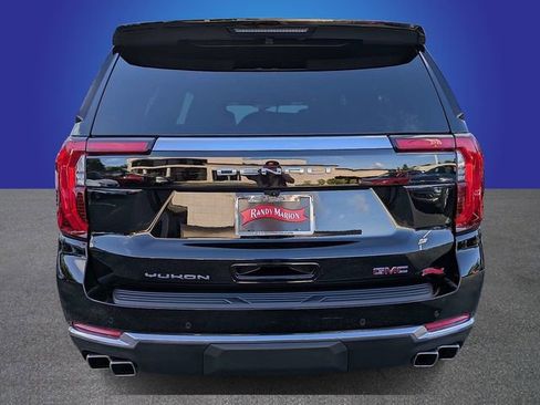 Used 2025 GMC Yukon XL Denali AWD/4WD image 4