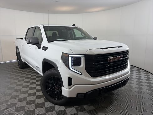 Used 2026 GMC Sierra 1500 Elevation AWD/4WD image 1