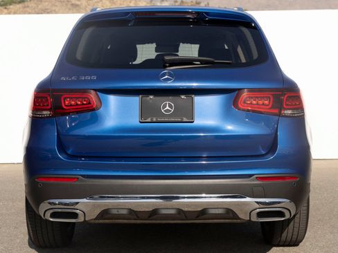 Used 2022 Mercedes-Benz GLC 300 image 9
