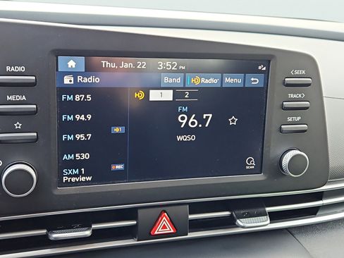 Used 2023 Hyundai Elantra SEL image 16