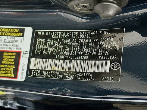 Used 2017 Toyota Camry LE image 12