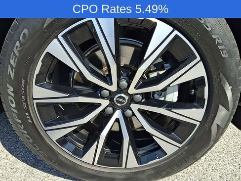 Certified 2023 Volvo XC60 B5 Core AWD/4WD image 10