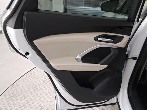 New 2025 Audi Q5 Premium image 27