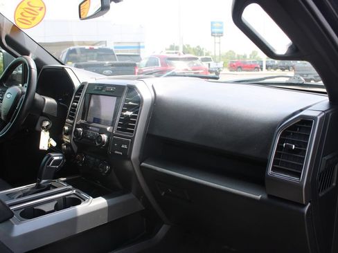 Used 2020 Ford F150 XLT w/ Equipment Group 302A Luxury AWD/4WD image 35