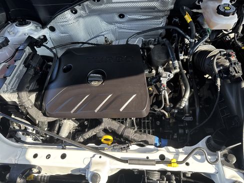 Used 2026 Buick Encore GX Sport Touring w/ Comfort Package image 29