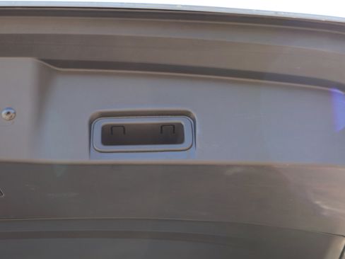 Used 2023 Nissan Rogue SL w/ SL Premium Package image 20