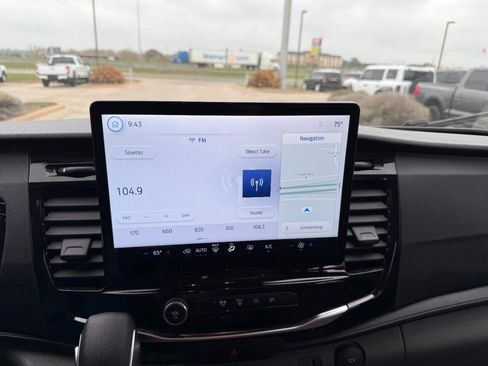 Used 2024 Ford Transit 350 XLT image 20