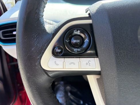 Used 2017 Toyota Prius Prime image 46