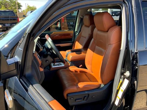 Used 2019 Toyota Tundra 1794 Edition image 8