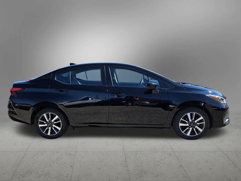 Used 2025 Nissan Versa SV FWD image 7