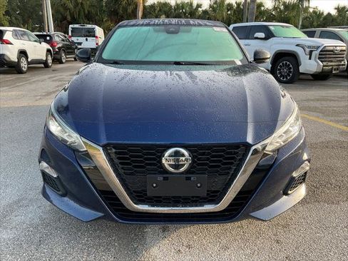 Used 2020 Nissan Altima 2.5 SR w/ Premium Package AWD/4WD image 9