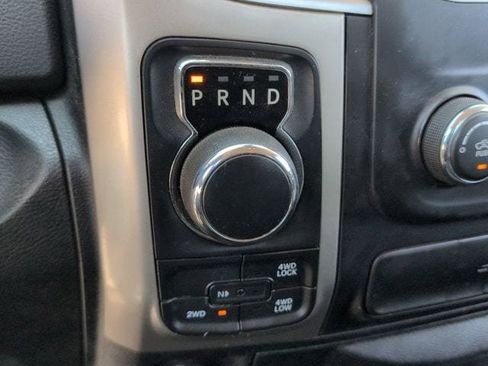 Used 2018 RAM 1500 Classic SLT AWD/4WD image 12