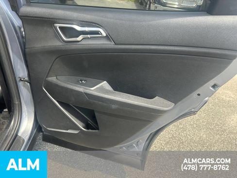 Used 2025 Kia Sportage LX FWD image 18