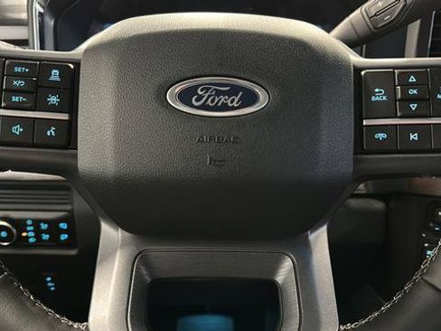 New 2026 Ford F250 Lariat w/ Black Appearance Package AWD/4WD image 15