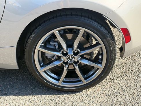Used 2023 MAZDA MX-5 Miata Grand Touring RWD image 10