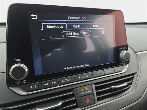 Used 2024 Nissan Altima 2.5 SV image 24