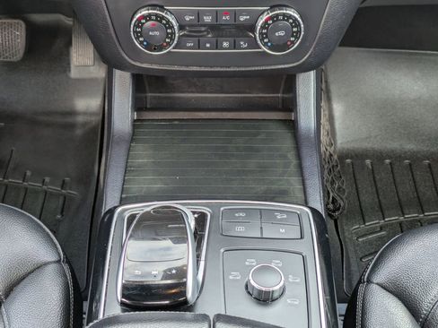 Used 2017 Mercedes-Benz GLS 450 4MATIC image 16