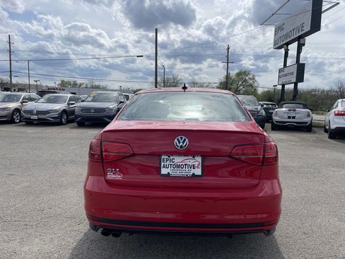 Used 2016 Volkswagen Jetta GLI SEL image 5