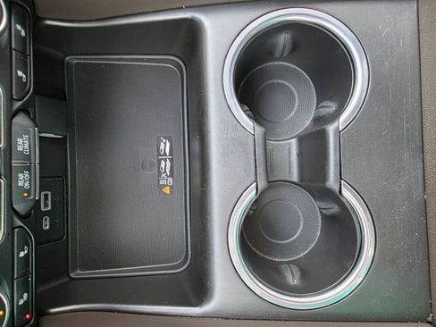 Used 2022 Chevrolet Tahoe LT image 21