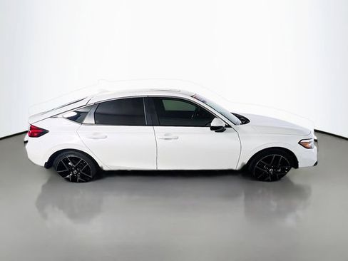 Used 2023 Honda Civic Sport Touring image 9