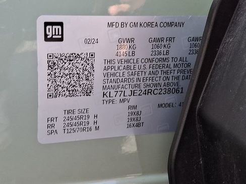 Used 2024 Chevrolet Trax RS w/ Sunroof Package FWD image 27