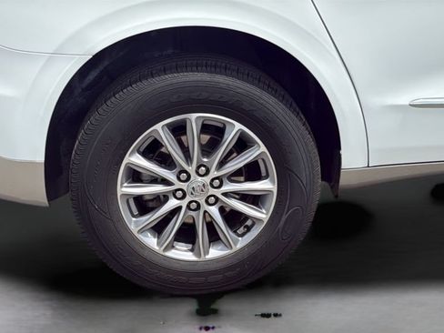 Used 2024 Buick Enclave Premium FWD image 18