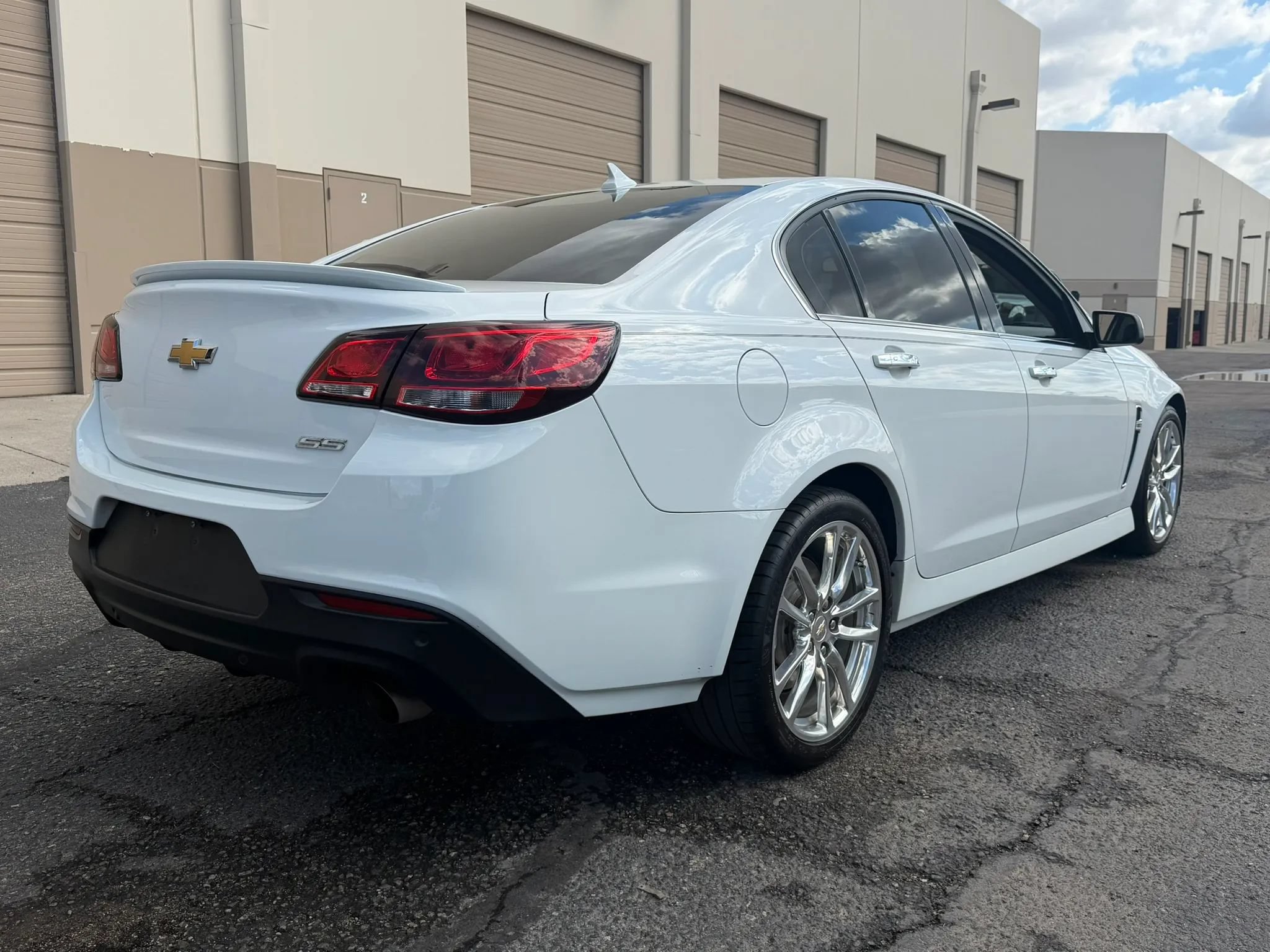 Used 2014 Chevrolet SS RWD image 9