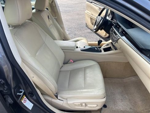 Used 2013 Lexus ES 350 4dr Sdn image 18