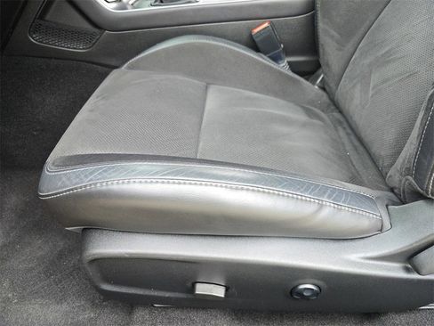 Used 2021 Dodge Challenger GT w/ Plus Package image 20