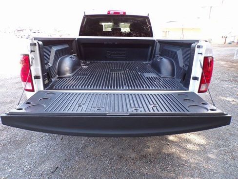 Used 2024 RAM 1500 Classic SLT image 7