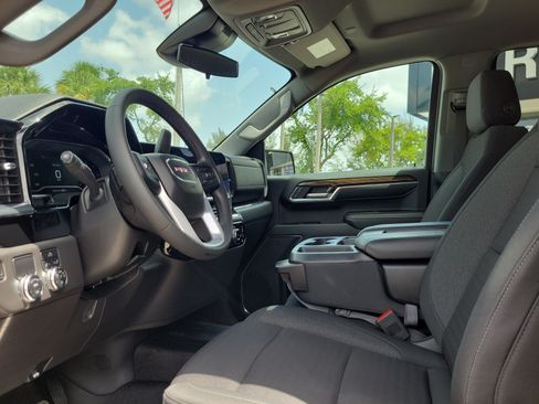 Used 2023 GMC Sierra 1500 Elevation RWD image 11
