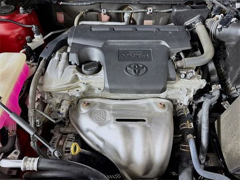 Used 2015 Toyota RAV4 XLE image 32