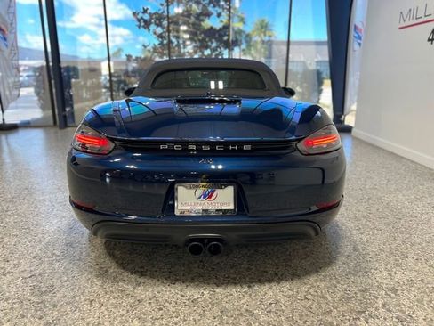 Used 2018 Porsche 718 Boxster S image 38