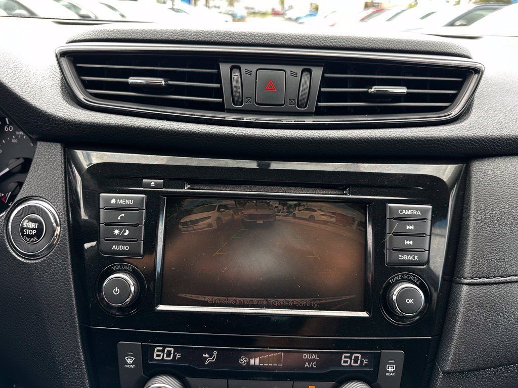 Used 2018 Nissan Rogue SV FWD image 28
