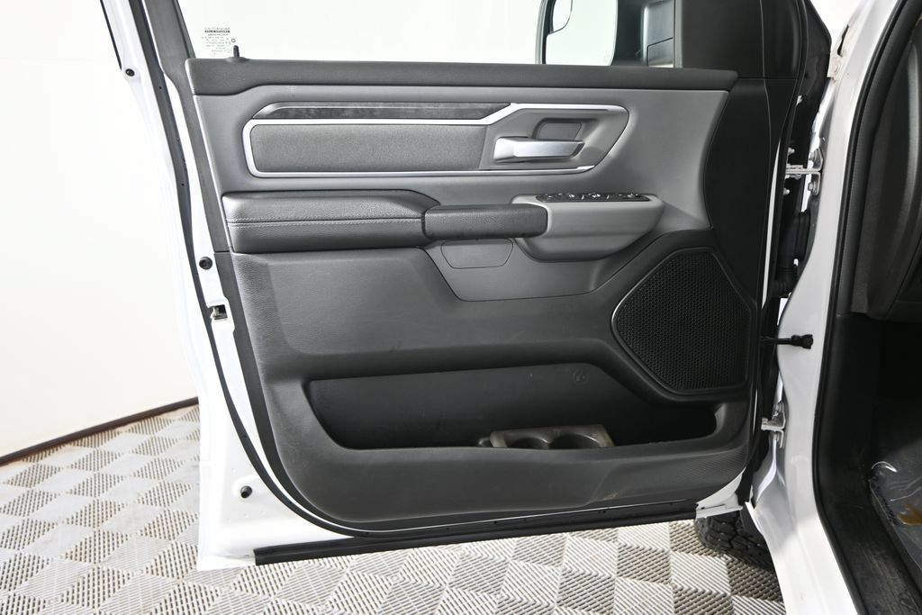 Used 2019 RAM 1500 Big Horn AWD/4WD image 18