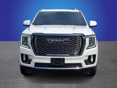 Used 2024 GMC Yukon Denali Ultimate AWD/4WD image 2