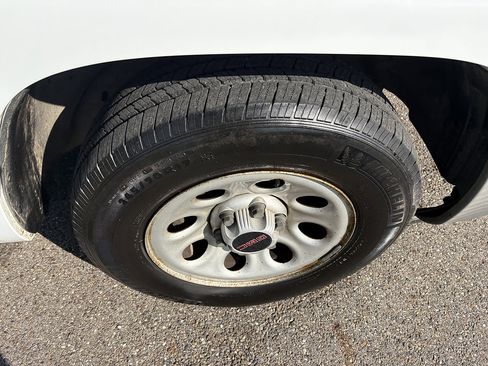 Used 2007 GMC Sierra 1500 W/T RWD image 14