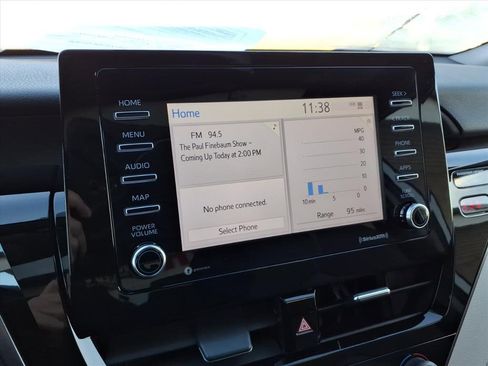 Used 2021 Toyota Camry LE image 25