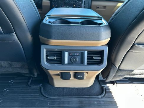 Used 2024 Ford F250 Lariat w/ Sport Appearance Package AWD/4WD image 27