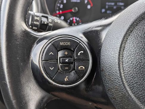 Used 2021 Kia Soul GT-Line FWD image 21