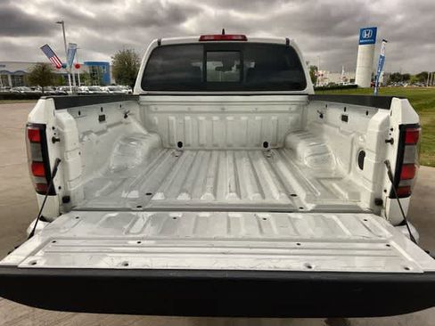 Used 2022 Nissan Frontier SV w/ Technology Package image 20