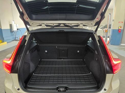 New 2026 Volvo EX40 Plus w/ Climate Package image 13