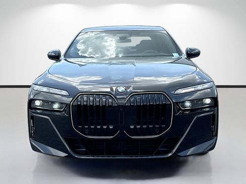 New 2026 BMW 760i xDrive w/ Executive Package AWD/4WD image 8