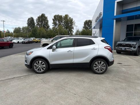 Used 2019 Buick Encore Preferred FWD image 2