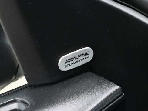 Used 2019 Dodge Charger Scat Pack w/ Plus Group RWD image 23