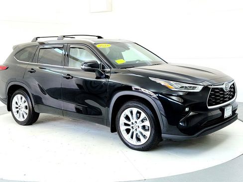 Used 2021 Toyota Highlander Limited AWD/4WD image 7