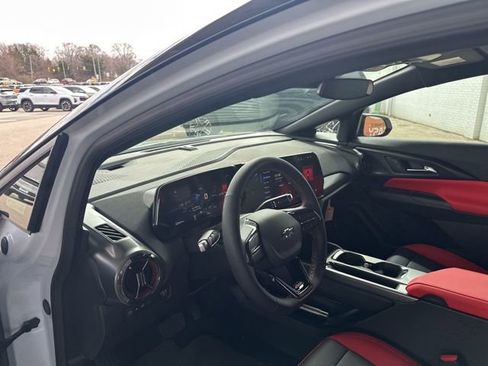 New 2026 Chevrolet Equinox EV RS image 10