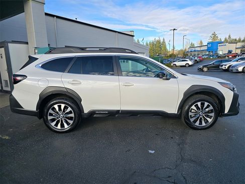 Certified 2025 Subaru Outback Limited image 3
