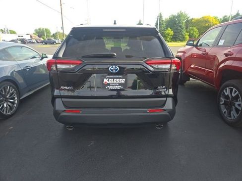 Used 2024 Toyota RAV4 XLE Premium w/ Weather Package AWD/4WD image 5